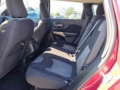 2018 Jeep Cherokee Latitude Tech Connect FWD