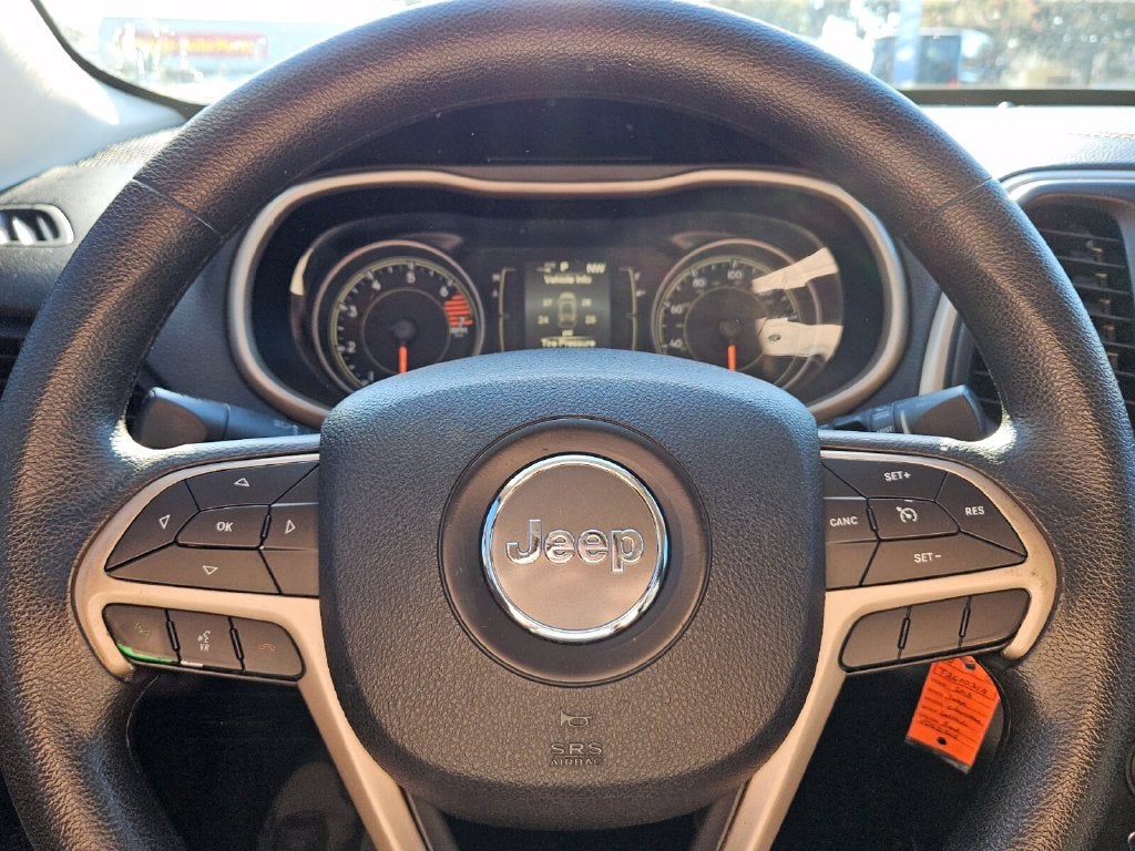 2018 Jeep Cherokee Latitude Tech Connect FWD