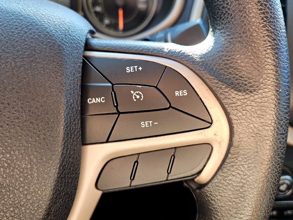 2018 Jeep Cherokee Latitude Tech Connect FWD