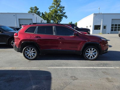 2018 Jeep Cherokee Latitude Tech Connect FWD