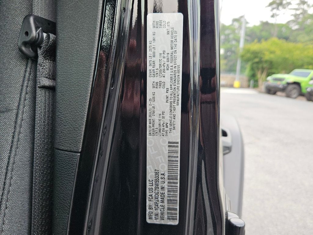 2025 Jeep Wrangler 4-Door Willys 4x4