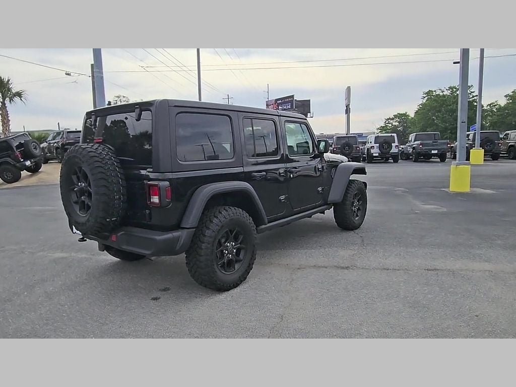 2025 Jeep Wrangler 4-Door Willys 4x4