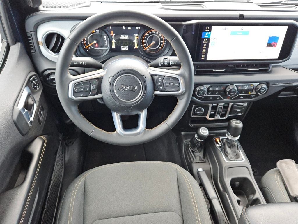 2025 Jeep Wrangler 4-Door Sahara 4x4