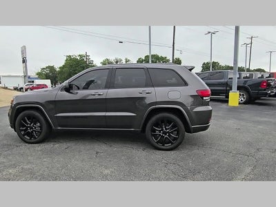 2020 Jeep Grand Cherokee Altitude 4x2