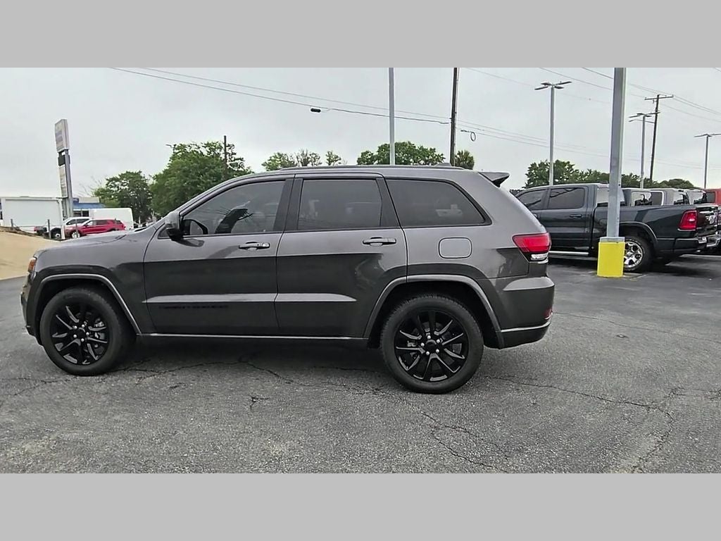 2020 Jeep Grand Cherokee Altitude 4x2