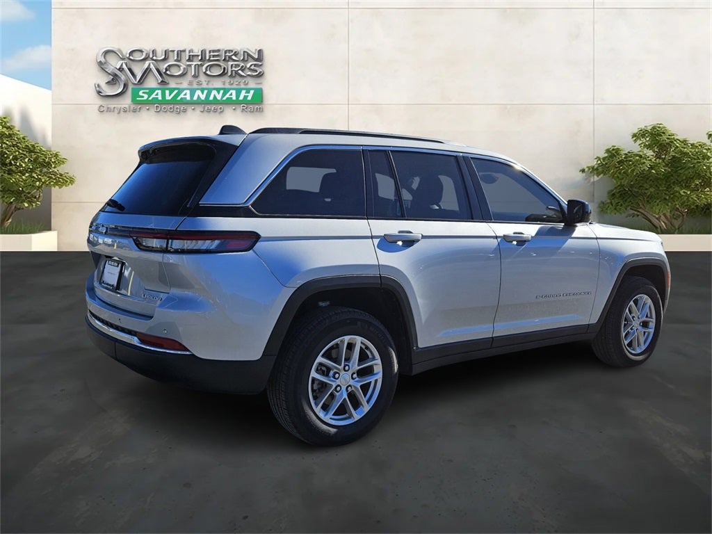 2025 Jeep Grand Cherokee Laredo X 4x2
