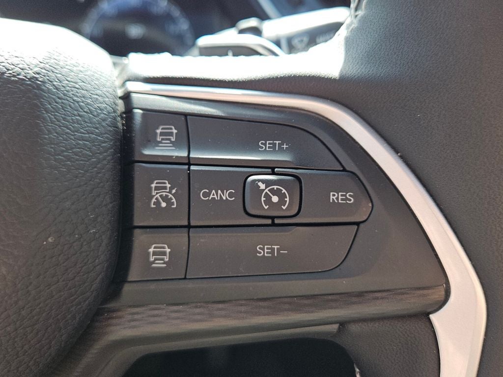 2025 Jeep Grand Cherokee Laredo X 4x2