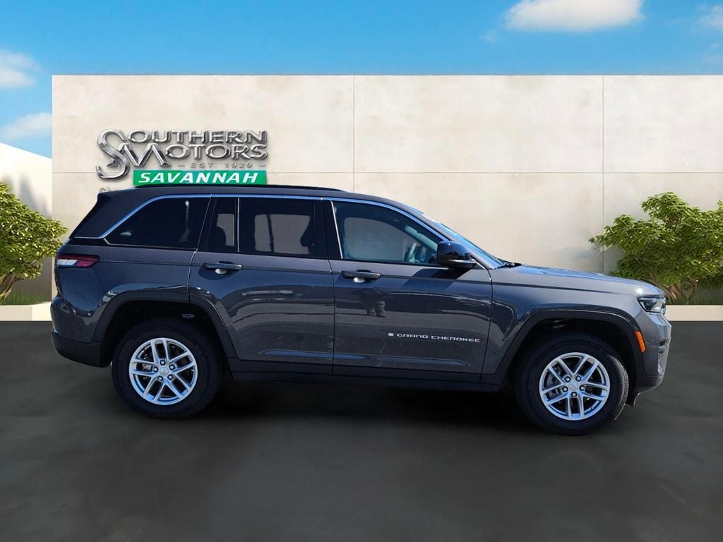 2025 Jeep Grand Cherokee Laredo X 4x4
