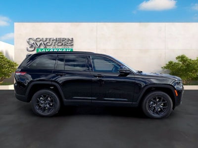 2027 Jeep Grand Cherokee GRAND CHEROKEE LAREDO ALTITUDE 4X4