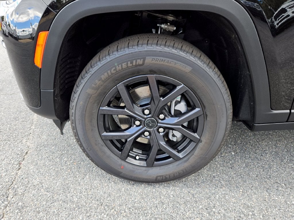 2027 Jeep Grand Cherokee GRAND CHEROKEE LAREDO ALTITUDE 4X4