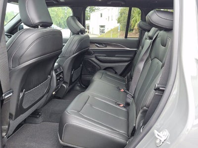 2027 Jeep Grand Cherokee GRAND CHEROKEE LIMITED 4X4