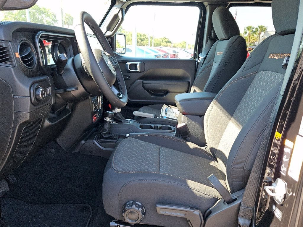 2026 Jeep Gladiator GLADIATOR MOJAVE 4X4