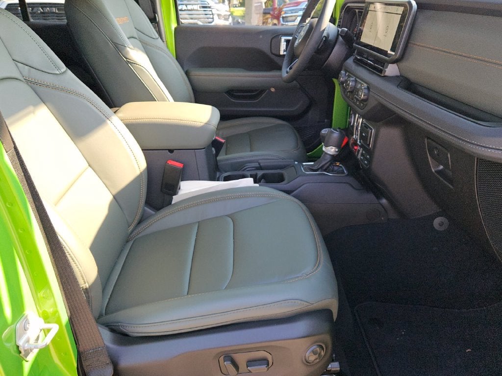 2025 Jeep Gladiator GLADIATOR MOJAVE X 4X4