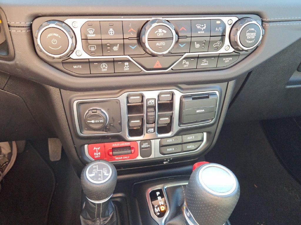 2025 Jeep Gladiator GLADIATOR MOJAVE X 4X4