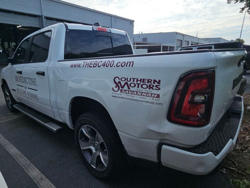 2026 RAM 1500 Express Crew Cab 4x2 5'7' Box