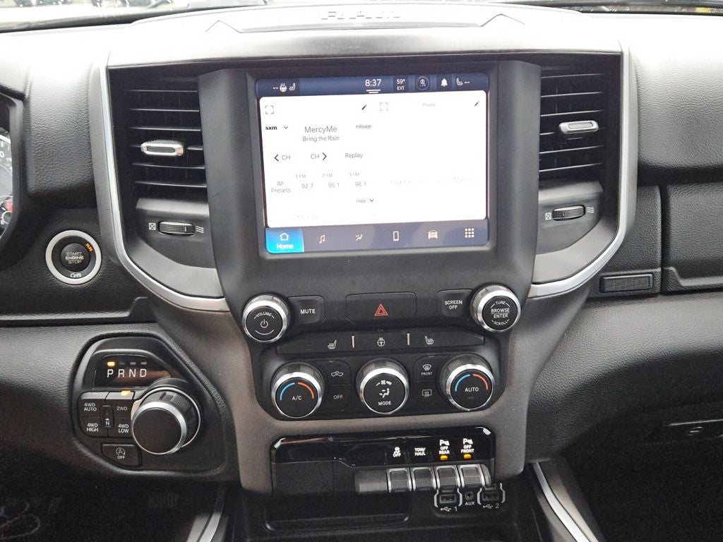 2022 RAM 1500 Big Horn Crew Cab 4x4 5'7' Box