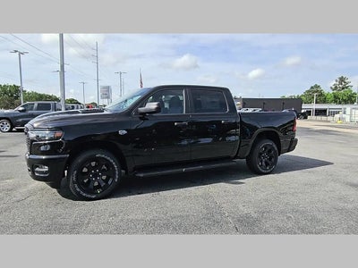 2026 RAM Ram 1500 RAM 1500 EXPRESS CREW CAB 4X4 5'7' BOX
