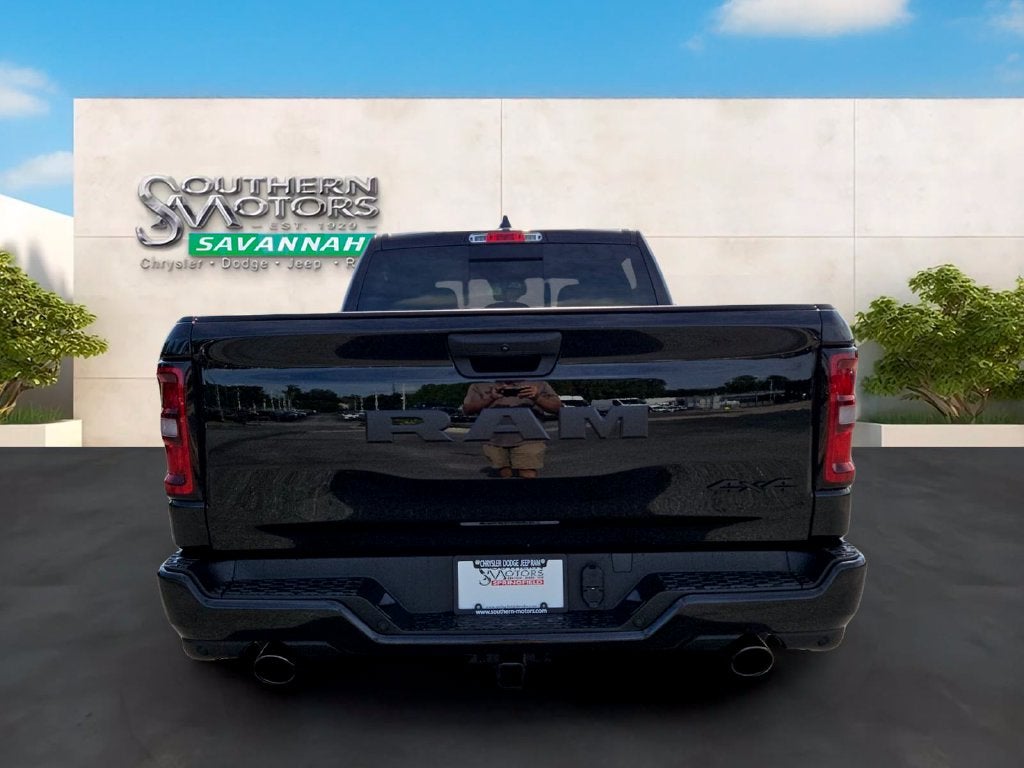 2026 RAM Ram 1500 RAM 1500 EXPRESS CREW CAB 4X4 5'7' BOX