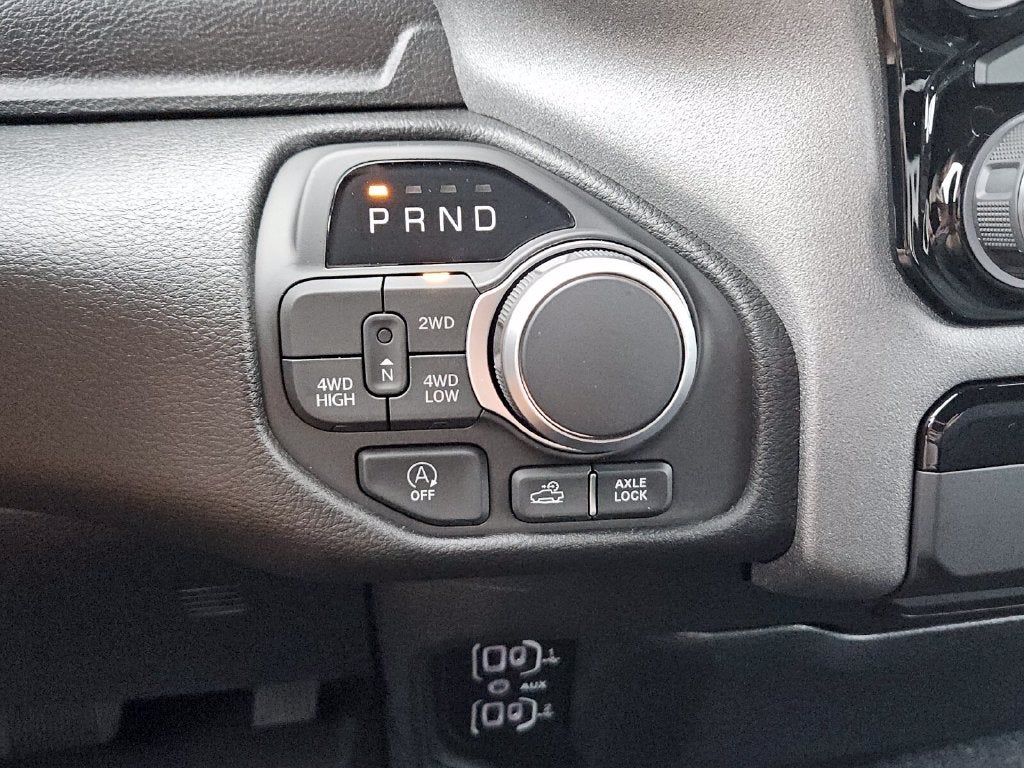 2026 RAM Ram 1500 RAM 1500 WARLOCK CREW CAB 4X4 5'7' BOX