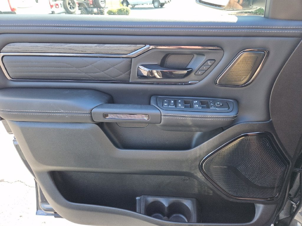 2026 RAM Ram 1500 RAM 1500 LIMITED CREW CAB 4X4 5'7' BOX