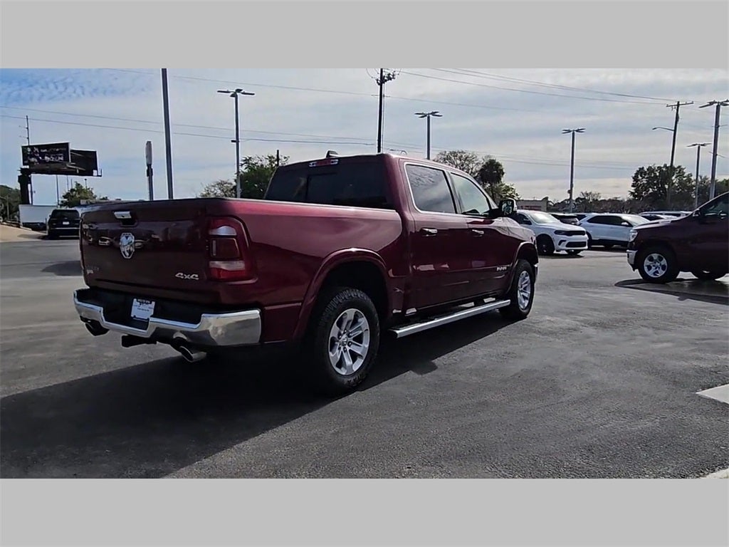 2022 RAM 1500 Laramie Crew Cab 4x4 5'7' Box