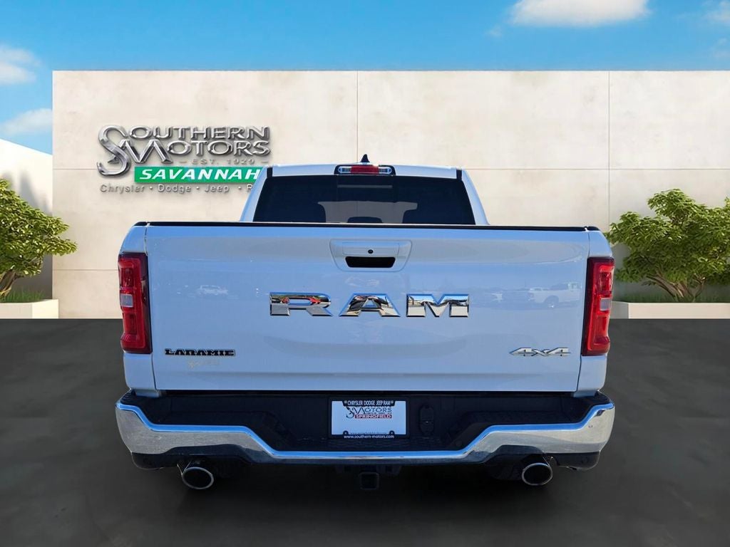 2025 RAM 1500 Laramie Crew Cab 4x4 5'7' Box