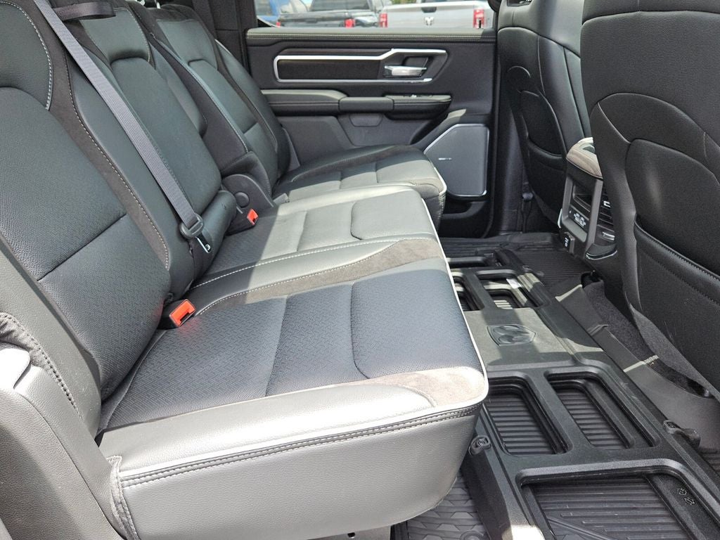 2026 RAM Ram 1500 Laramie Crew Cab 4x4 5'7' Box