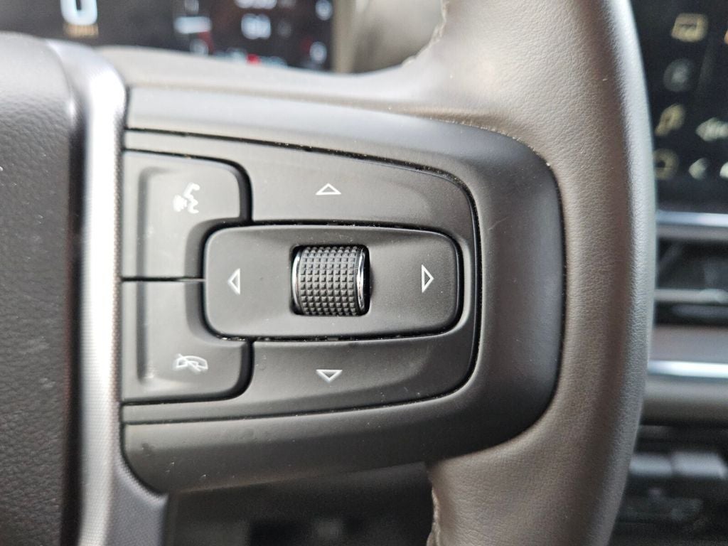 2025 GMC Sierra 1500 4WD Crew Cab Short Box SLT