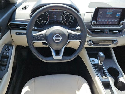2025 Nissan Altima SV FWD