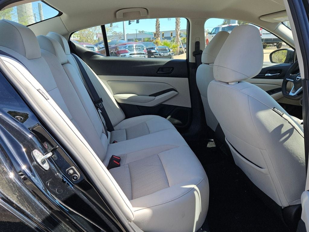 2025 Nissan Altima SV FWD