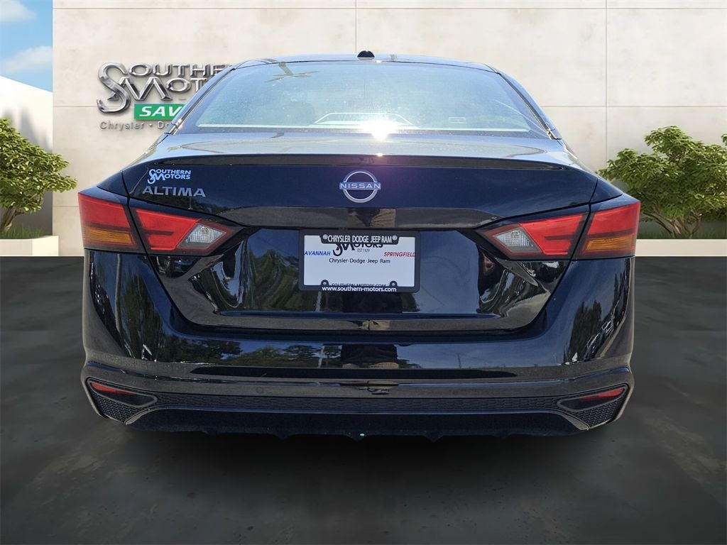 2025 Nissan Altima SV FWD