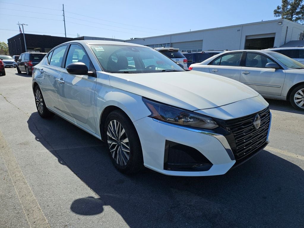 2025 Nissan Altima SV FWD