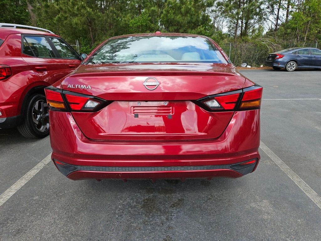 2025 Nissan Altima SV FWD