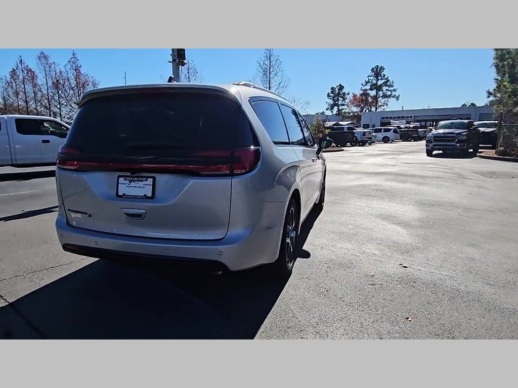 2026 Chrysler Pacifica PACIFICA SELECT