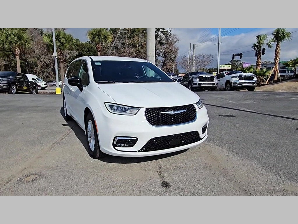 2026 Chrysler Pacifica PACIFICA SELECT