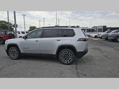 2026 Jeep Cherokee CHEROKEE LAREDO 4X4