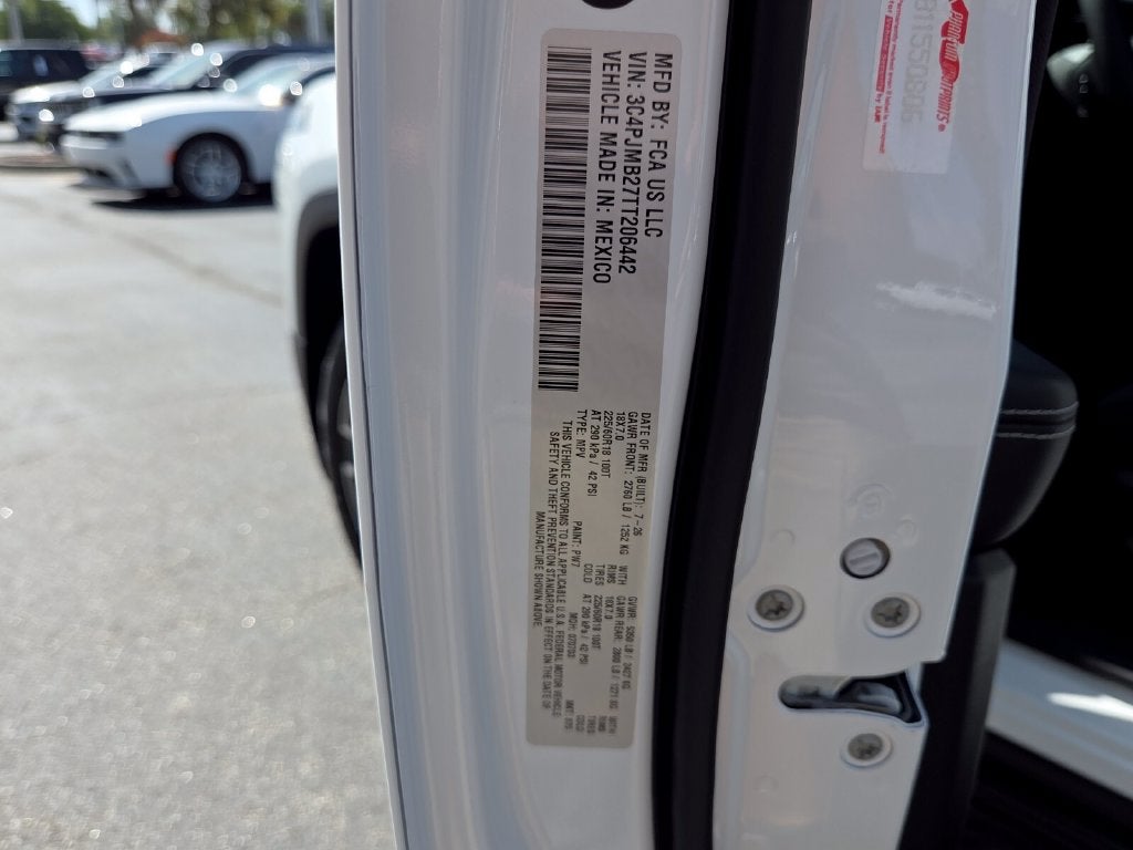 2026 Jeep Cherokee CHEROKEE LAREDO 4X4