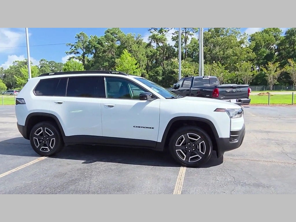 2026 Jeep Cherokee CHEROKEE LAREDO 4X4
