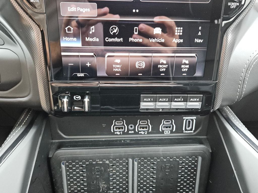2025 RAM 2500 Limited Mega Cab 4x4 6'4' Box
