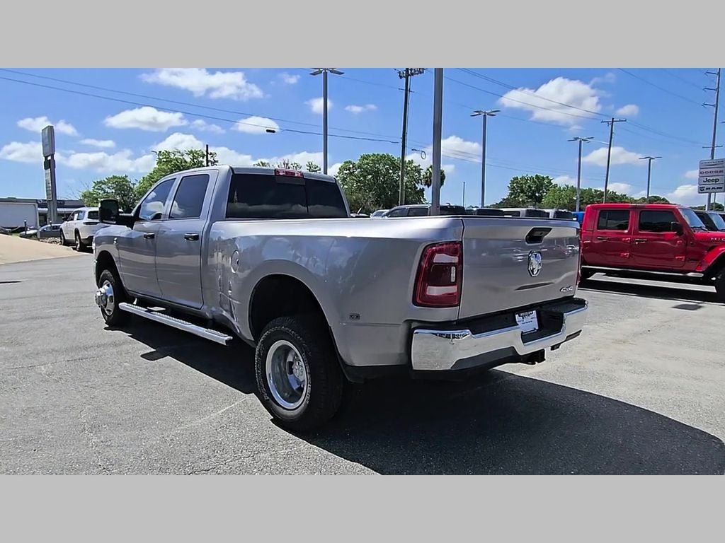 2024 RAM 3500 Tradesman Crew Cab 4x4 8' Box