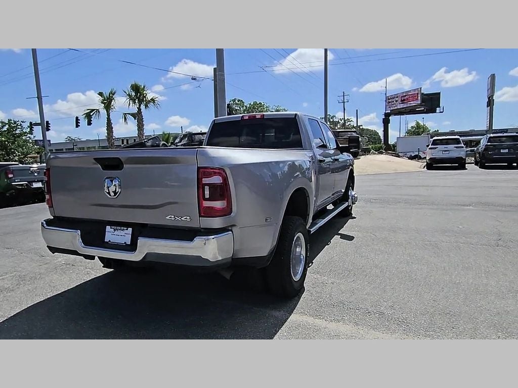 2024 RAM 3500 Tradesman Crew Cab 4x4 8' Box