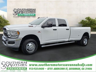 2023 RAM 3500 Tradesman Crew Cab 4x4 8' Box