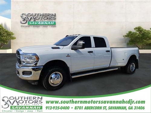 2024 RAM 3500 Tradesman Crew Cab 4x4 8' Box
