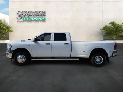 2024 RAM 3500 Tradesman Crew Cab 4x4 8' Box