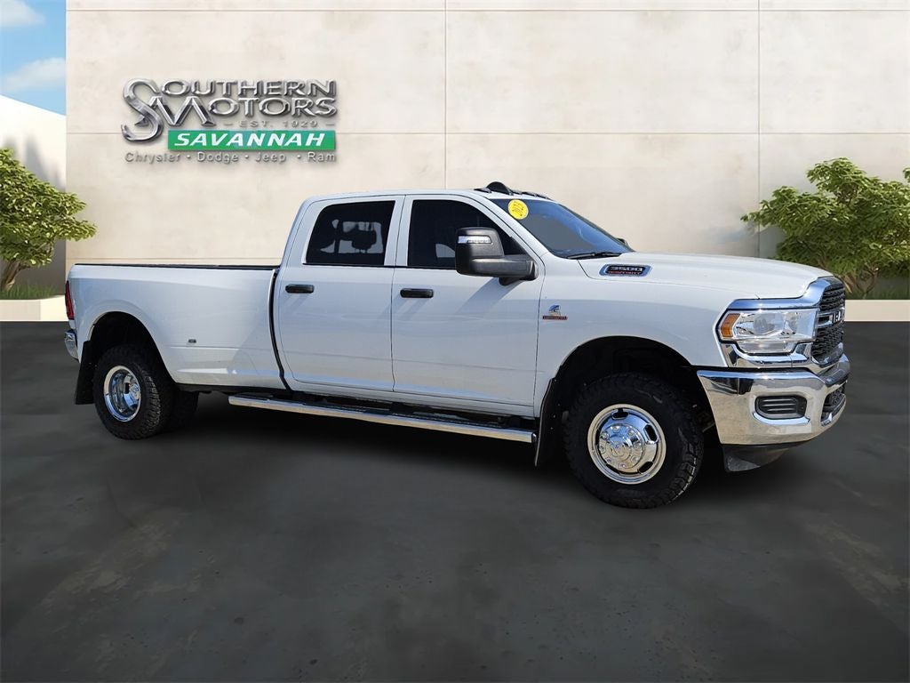 2024 RAM 3500 Tradesman Crew Cab 4x4 8' Box
