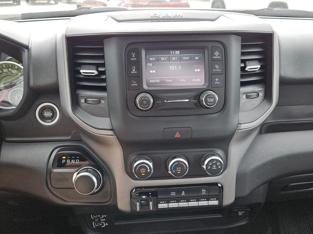 2024 RAM 2500 Tradesman Regular Cab 4x2 8' Box