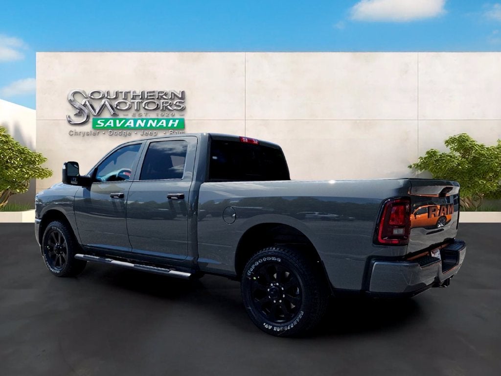 2026 RAM Ram 2500 RAM 2500 BLACK EXPRESS CREW CAB 4X2 6'4' BOX