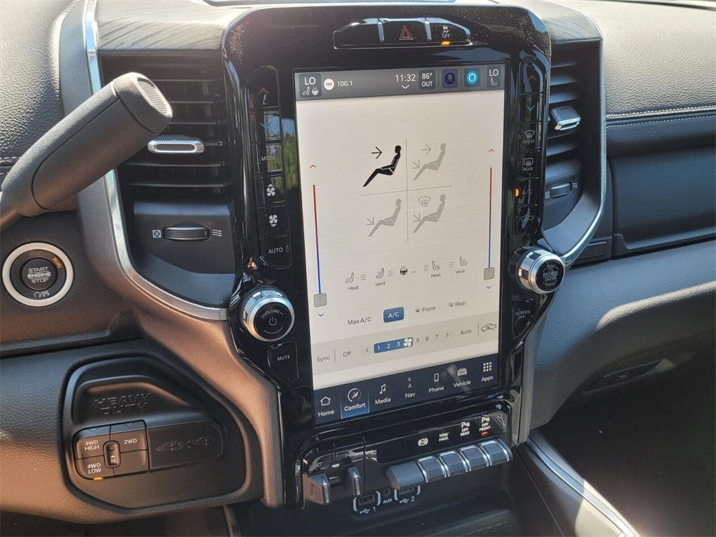 2024 RAM 2500 Laramie Crew Cab 4x4 6'4' Box