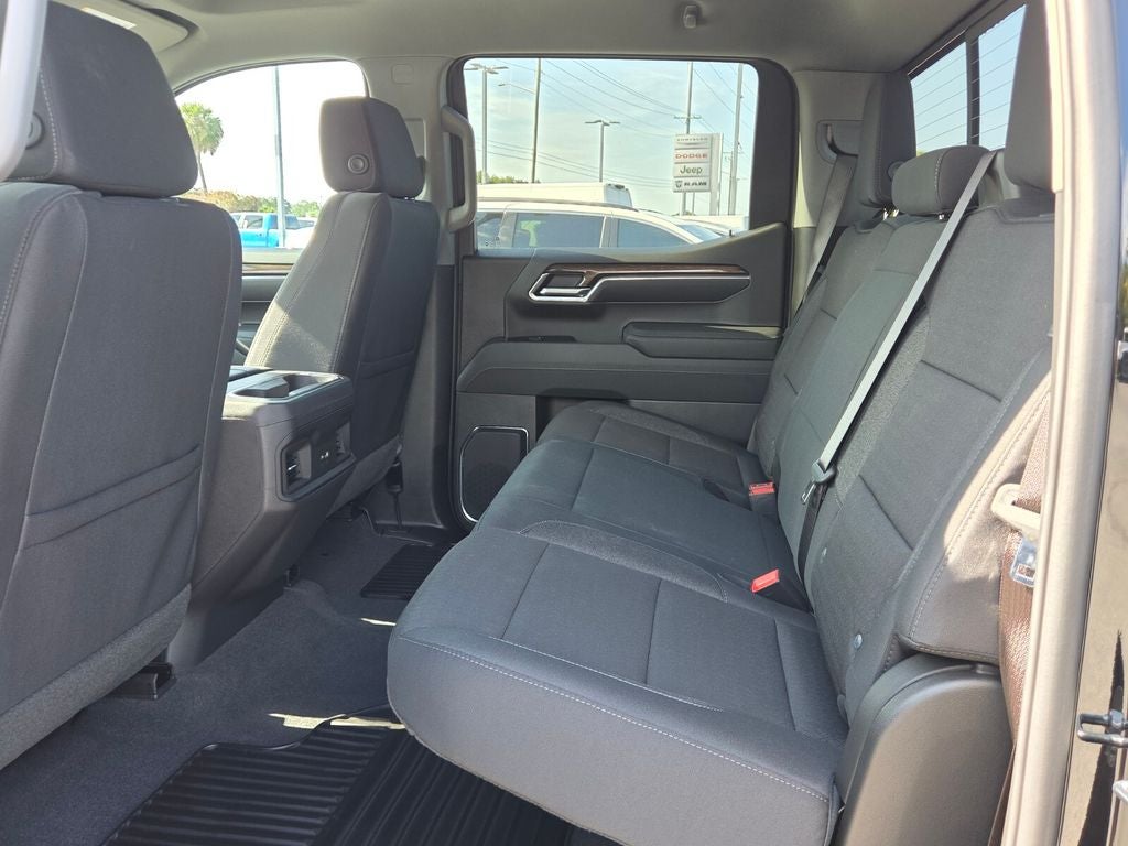 2026 Chevrolet Silverado 1500 4WD Crew Cab Standard Bed LT