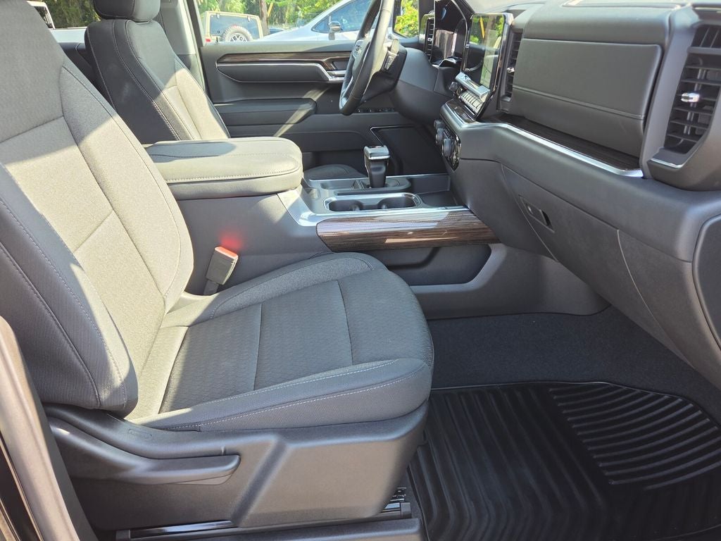 2026 Chevrolet Silverado 1500 4WD Crew Cab Standard Bed LT